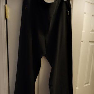 Lucy Everyday Collection Pants